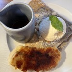 Côte Windsor - バナナブリュレとアイスクリーム