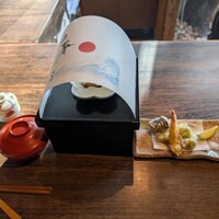 韻松亭 - 宝箱 松