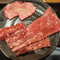 焼肉家 KAZU 神楽坂 - 