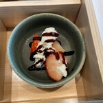 MOSS CROSS TOKYO - いちご　モッツァレラチーズ