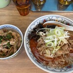 ラーメン餃子ハナウタ  - 薬膳香辛味噌（大辛）＋ハナブタ飯（ミニ）