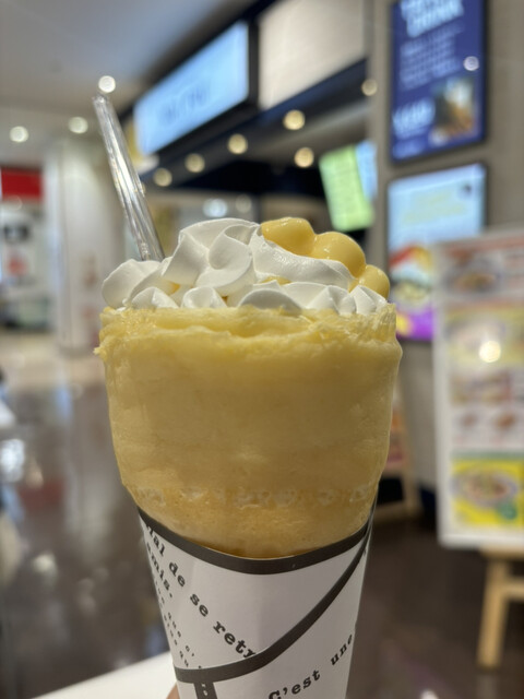 うさぎクレープ♡ Unique Dessert Labo Mel Pot （ユニーク デザート ラボ メル ポット