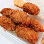 弁当・軽食 花 - カキフライは6個
