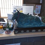 瀬戸内味覚処 芸州 本店 - 玄関の置物 2