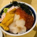 海鮮丼専門五鉃 沼津本店 - 正面から