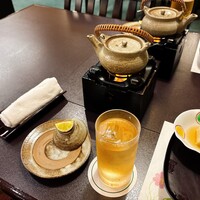 山茶花 - 松茸のどびん越し
