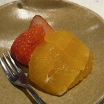 海山里 御料理みなみ - 紅まどんなとさぬきひめのいちご