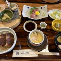 炭焼うな富士 白壁別邸 - 