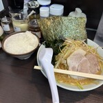 ラーメン 吉田屋 - 