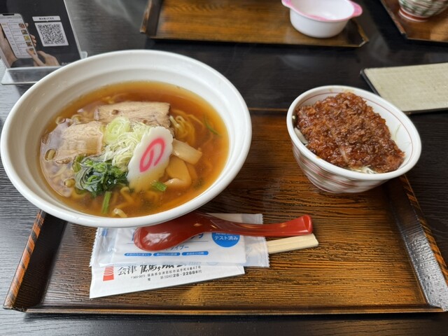 鶴ヶ城会館 - 西若松（レストラン）