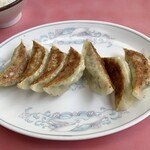 芳仙 - 餃子（450円）