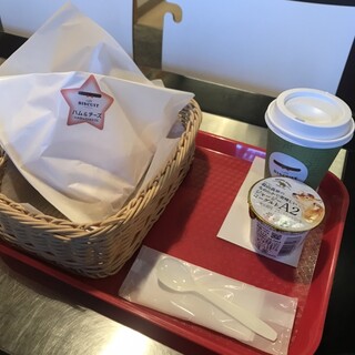 カフェ ビスキュイ_1