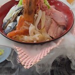 みなと市場 小松鮪専門店 - 