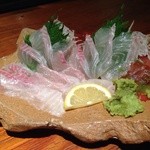 釣船茶屋 ざうお - 鯛のお造り。釣りたてです！