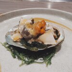 八重洲 steak & seafood 鉄板焼き 一心 - アワビも丁度良い火入れ