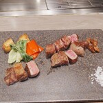 八重洲 steak & seafood 鉄板焼き 一心 - 左下のタンも旨い！