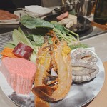 八重洲 steak & seafood 鉄板焼き 一心 - 食材のプレゼン！岩手牛、フォアグラ等