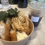 シーサイドガーデン波の上 - 