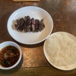 ピーピングトム - ステーキ200g＋ライス中