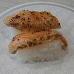 はま寿司 - 焼きとろサーモンレアステーキ