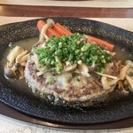 手作りハンバーグとピザの店　ライオン - 