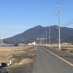 ニュー高根 - あのサイロの向かいに高根がある