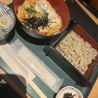 新潟名物 布のり蕎麦とおいしい酒菜 きなせや. 赤坂割烹店 - 