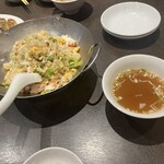 旭酒楼 - 蟹レタス炒飯