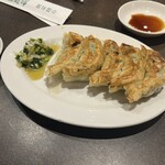 旭酒楼 - 焼餃子
