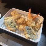 中州屋台 紀文 - 天ぷら盛り合わせ（えび、キス、たいらぎ貝、穴子）