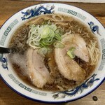 八屋 - 正油ラーメン（¥800）