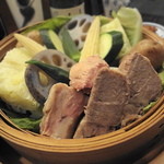 松まつもと - 豚をタップリのおやさいと蒸したモノ　☆3.6