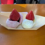 築地そらつき - いちご大福こしあん：500円、いちご大福濃厚カスタード：500円