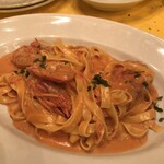 イル・パチョッコーネ・カゼイフィーチョ - エビクリームのタリアテッレ