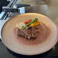 那古亭 - 特選黒毛和牛（A4ランク）フィレ 100g
                焼き野菜