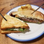 CHILLAX BURGERS&WINE - サバカツサンド