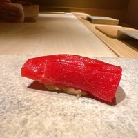 鮨 由う - 