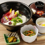 すぎのこ - まぐろとろろ丼