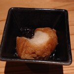 寿司と焼き鳥大地 - 席料300円(税抜)