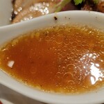 麦と麺助 - スープ