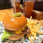 J.S. BURGERS CAFE 新宿店 - 