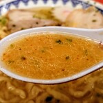 赤湯ラーメン 龍上海 - スープ、辛味噌投入後。