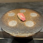 279735539 - 