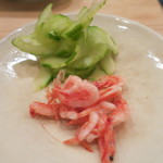 治鮨 - 26年6月　お通し　桜海老と胡瓜