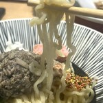 煮干しのビリー - 舞茸和え玉は中細ちぢれ麺