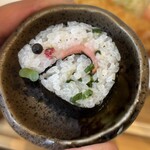 縁和 - 年始のサービスの海苔巻き