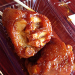 沖縄名物 豚足専門店 豚三郎 - 沖縄では、てびちはおでんのように煮込まれているパターンが多いのですが、
                                こちらはカリっと揚げ立てのてびちを特製の南蛮タレに絡ませたものです。
                                