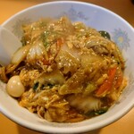 中華料理 龍虎 - 令和6年12月 夜営業時間(17:00〜20:40)
                                特製中華丼 税込700円