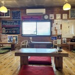 かじかや手打らーめん - 店内