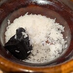 Katsuプリポー - 土鍋の下の米がこびり付いて勿体ない